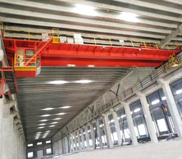 QD型雙梁橋式起重機(jī)